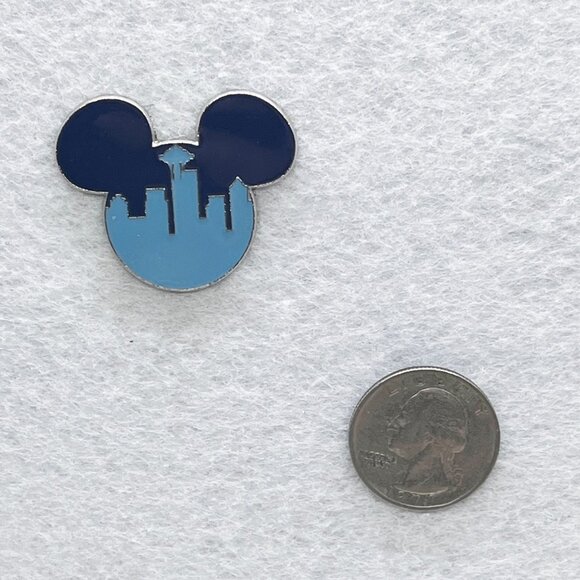 🔮 5/$25 Disney Seattle Skyline Mickey Ears Pin - Picture 2 of 2